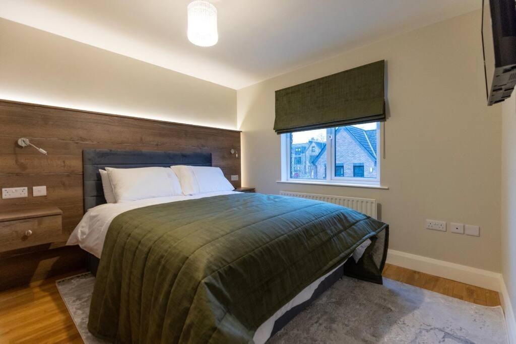 Luxury Town Centre Apartment Cookstown Eksteriør billede